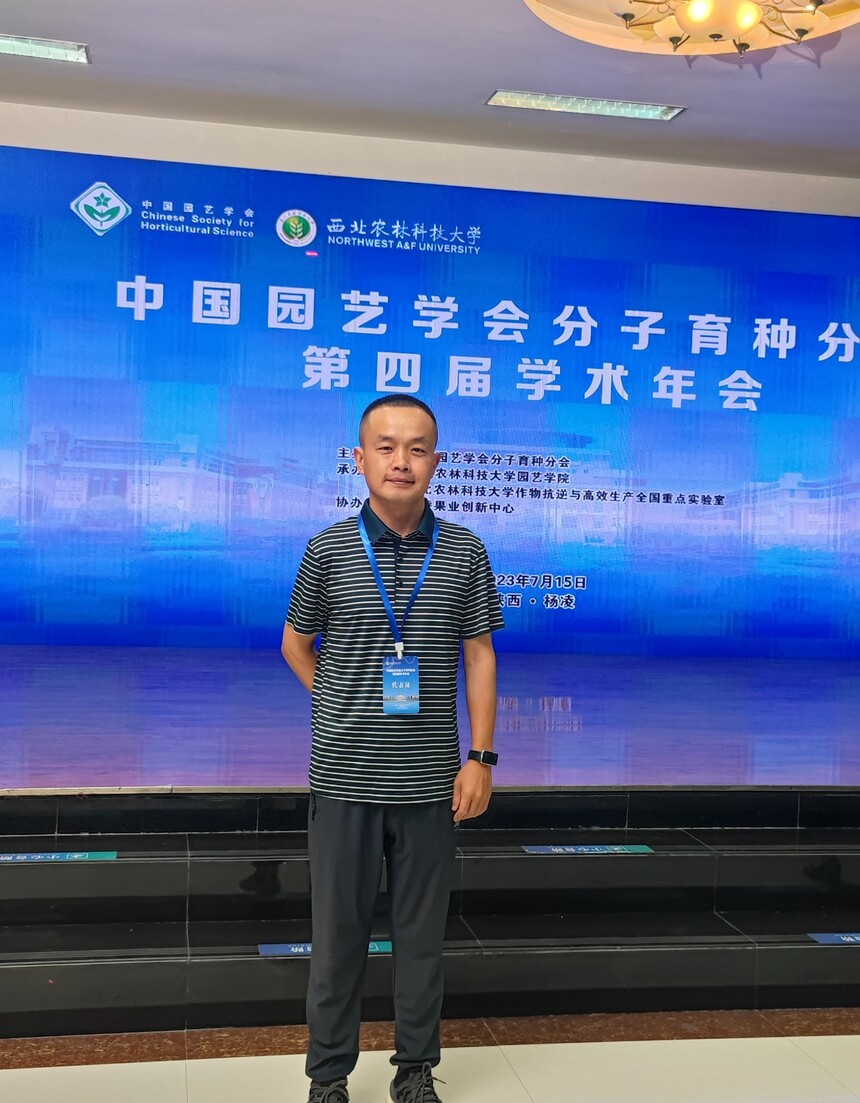 種都(dōu)高(gāo)科(kē)參加分(fēn)子(zǐ)育種學術(shù)年(nián)會(huì)_副本.jpg